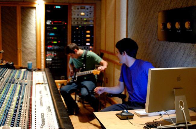 Izaak Mott records guitar for Sex & Sound EP with Joel Nass of The Violet Lights