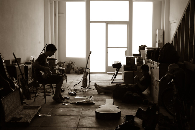 Joel Nass of The Violet Lights prepares to record guitar for Sex & Sound EP with Izaak Mott