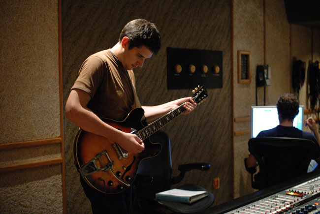 Izaak Mott records guitar for Sex & Sound EP by The Violet Lights